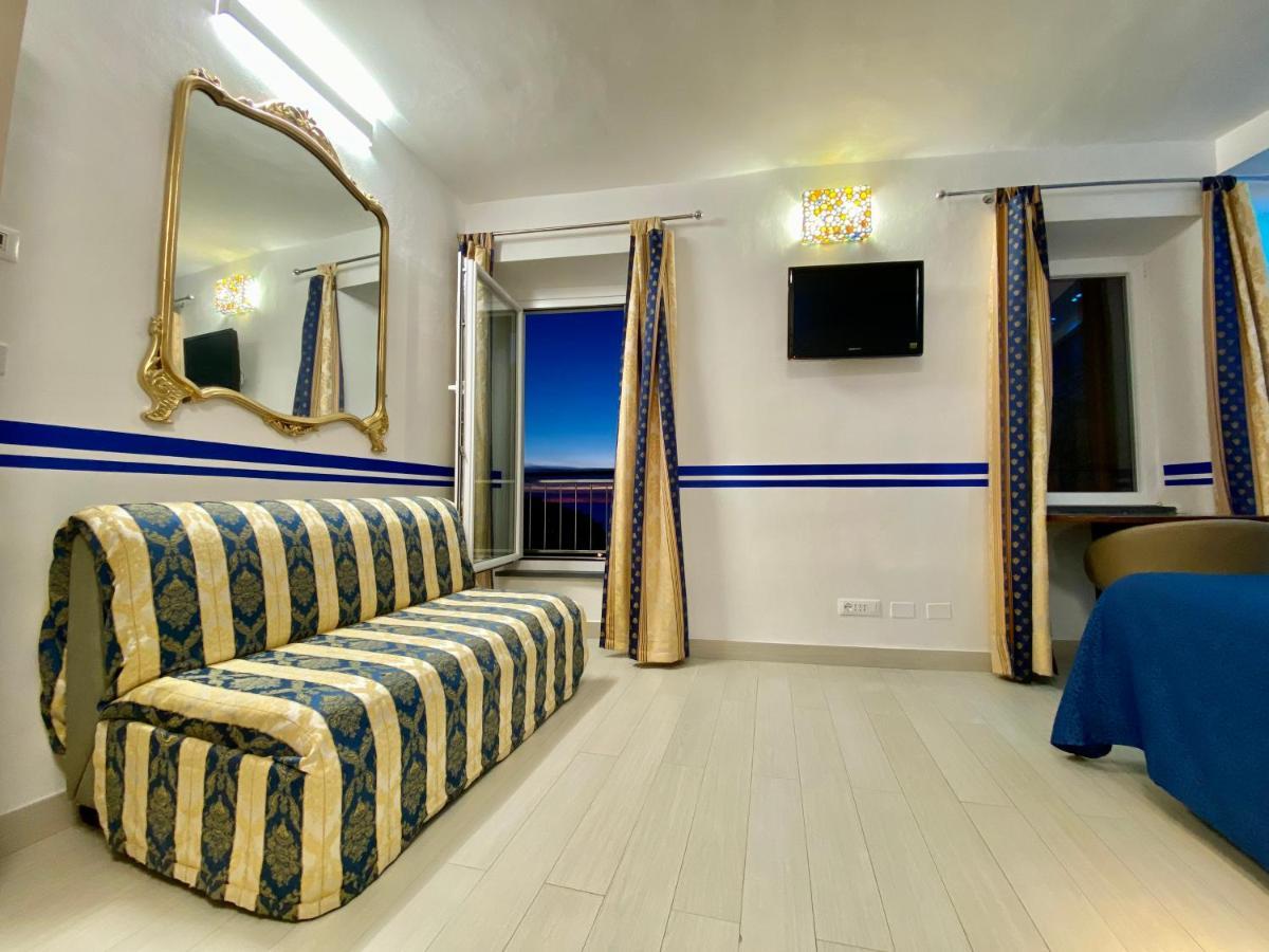 Giovanni Rooms Manarola Exterior photo