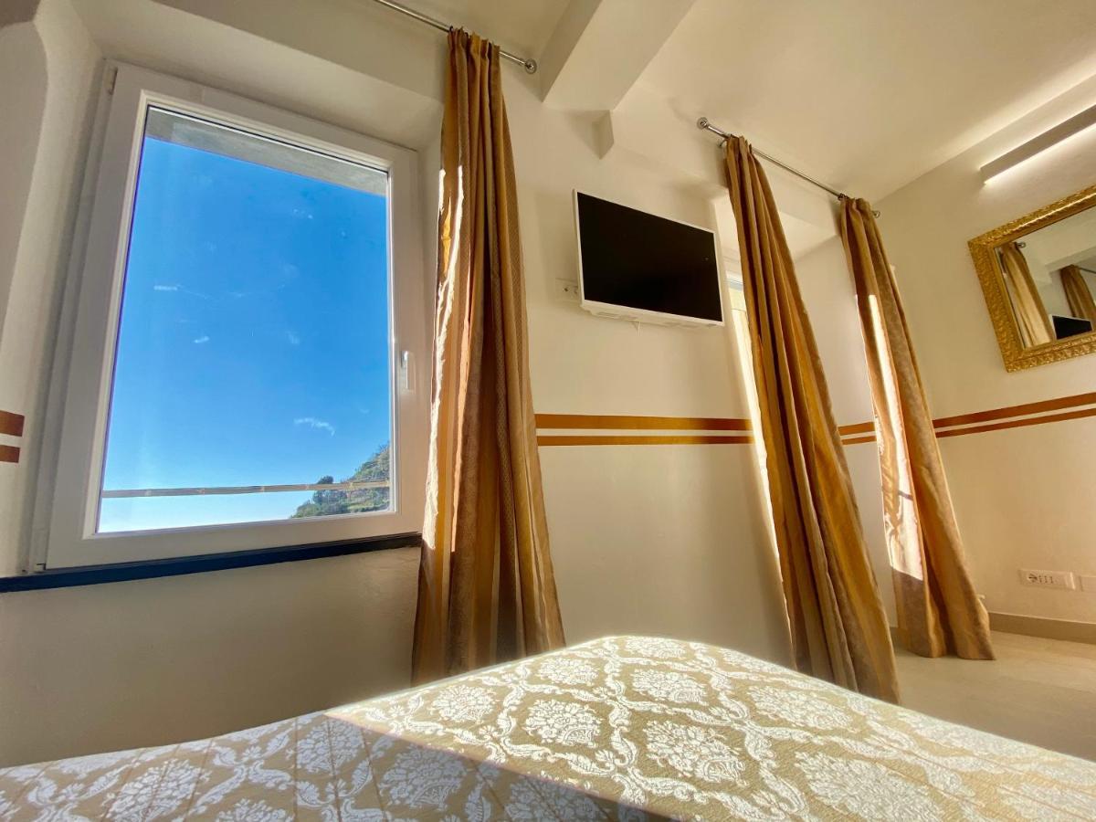 Giovanni Rooms Manarola Exterior photo
