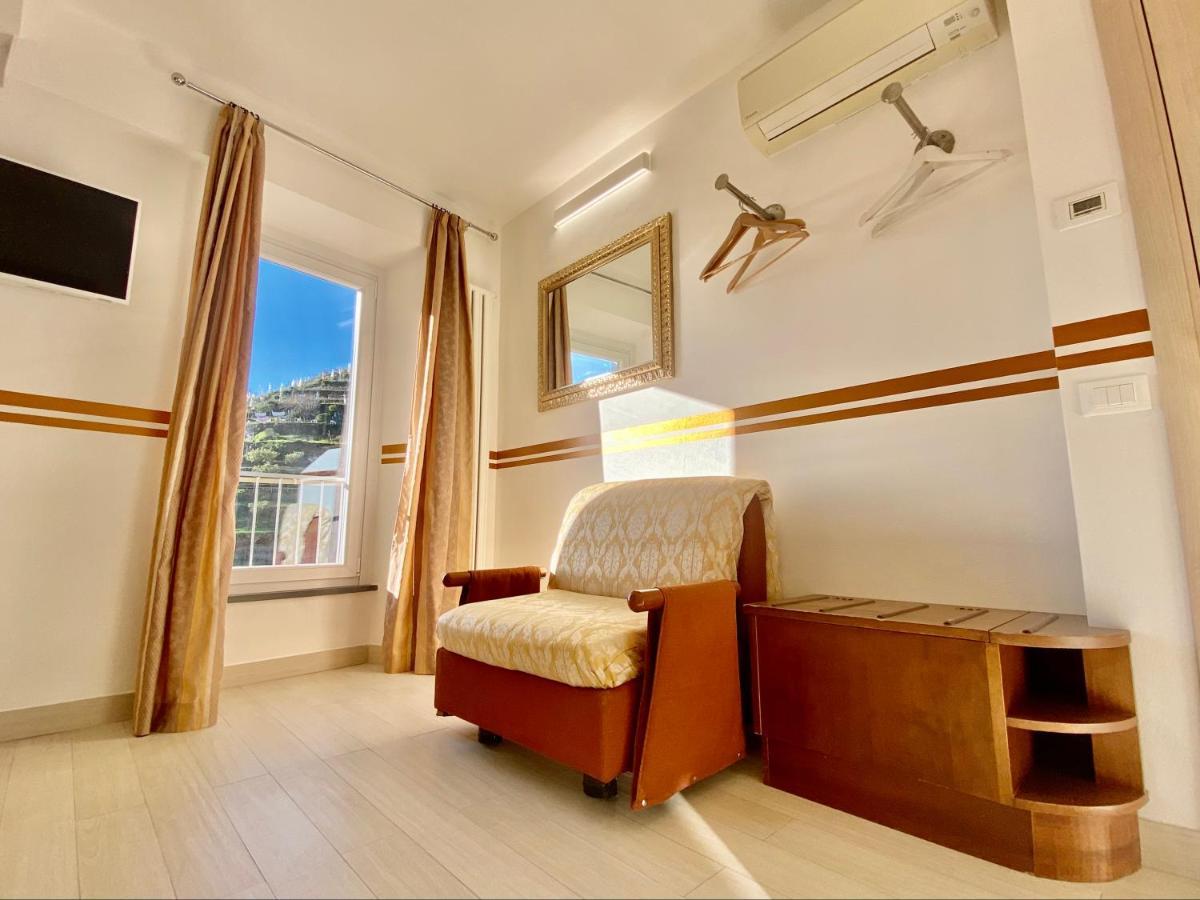 Giovanni Rooms Manarola Exterior photo