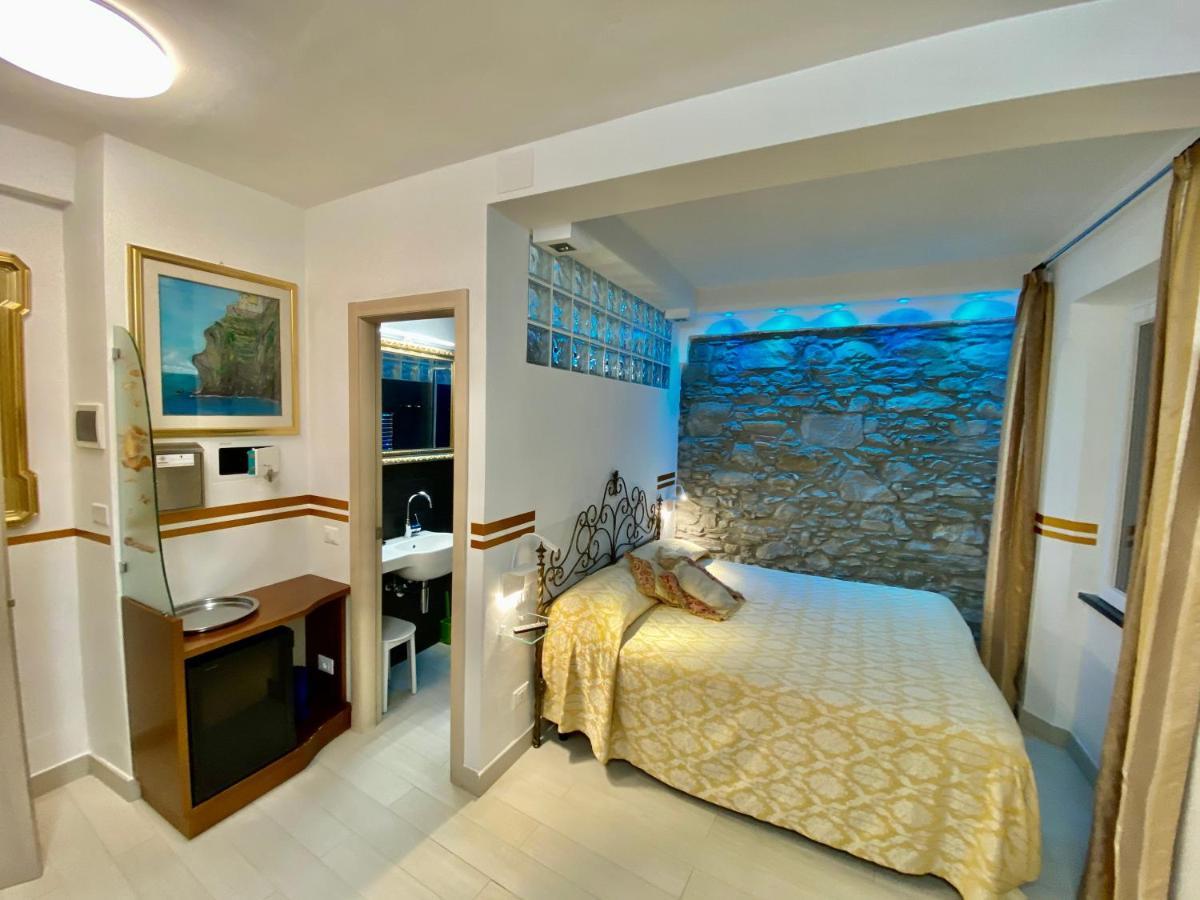Giovanni Rooms Manarola Exterior photo