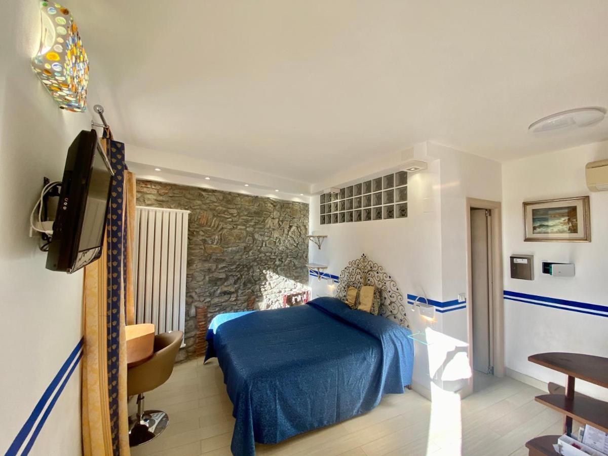 Giovanni Rooms Manarola Exterior photo