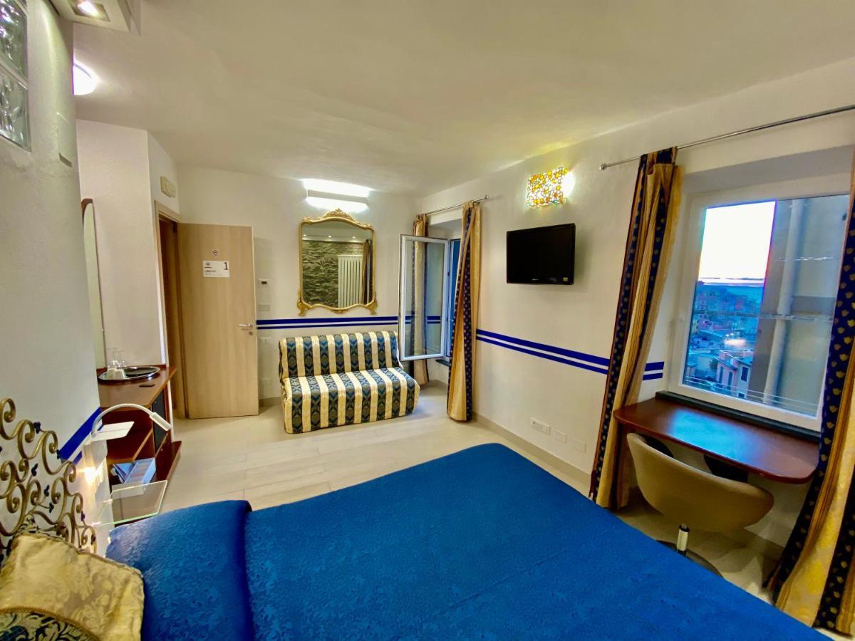 Giovanni Rooms Manarola Exterior photo